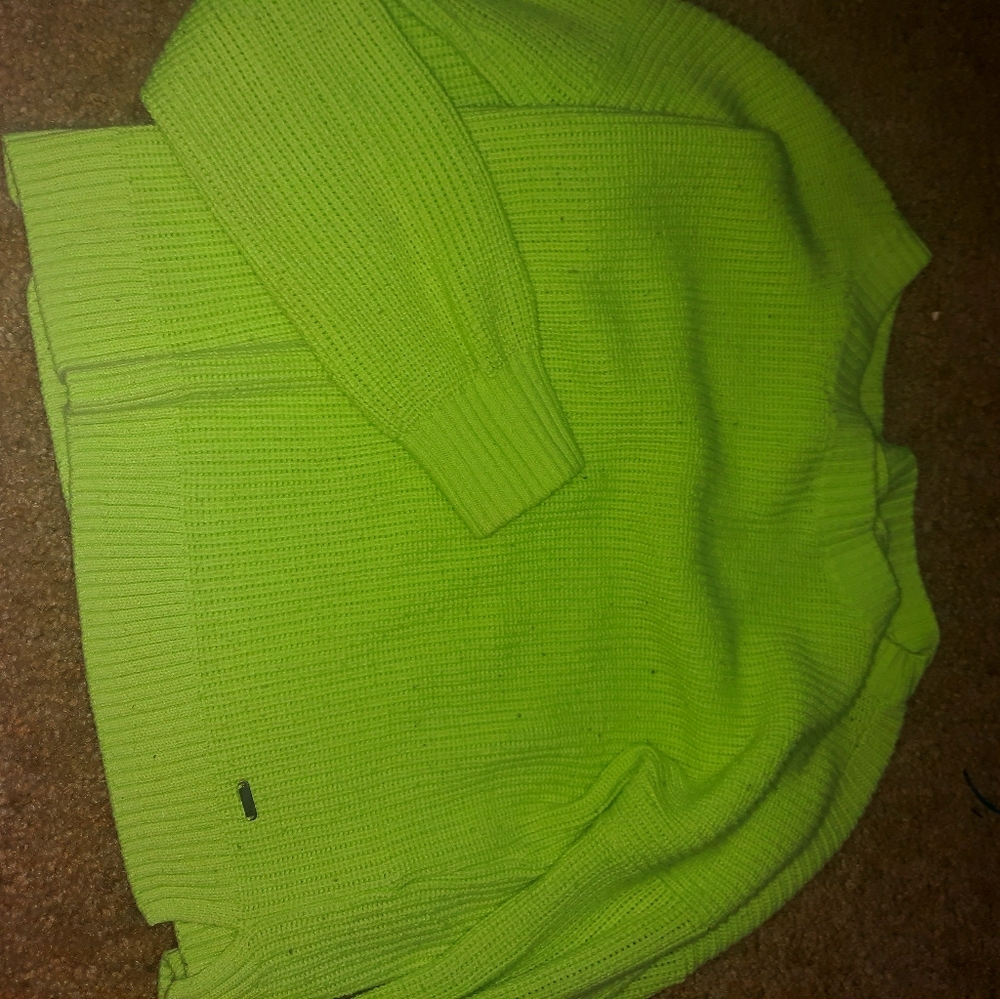 Hollister sweater